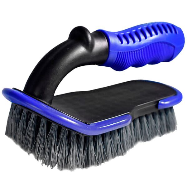 Escova para Limpeza de Tapetes e Carpetes com Cabo Plástico VONIXX-2011024