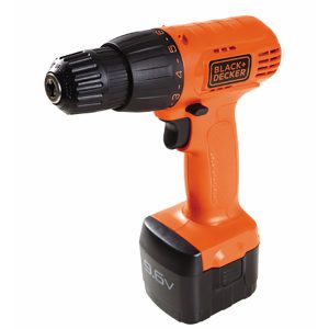 Parafusadeira/Furadeira a Bateria 9,6V 3/8 Pol. com Carregador Bivolt BLACK DECKER-CD961